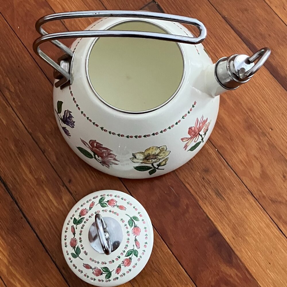 3 QT Enamel Steel Tea Kettle Tea Pot VINTAGE FLORAL GARDEN Made in Thailand - Picture 6 of 11